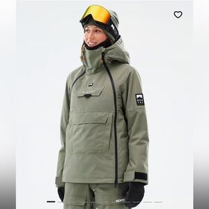 Montec Women’s Doom W Jacket (Very lightly used)